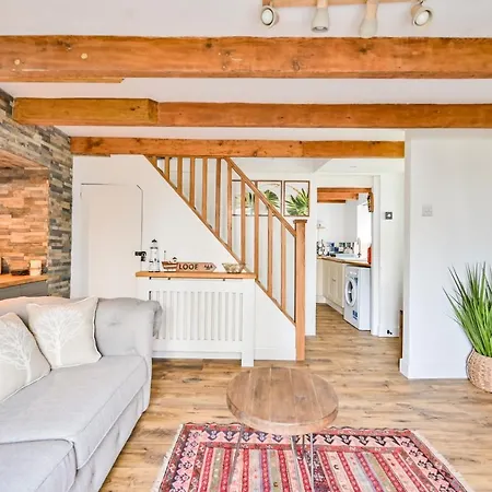 Cosy Bake Cottage, Great Location In Looe, Cornwall Сasa de vacaciones *