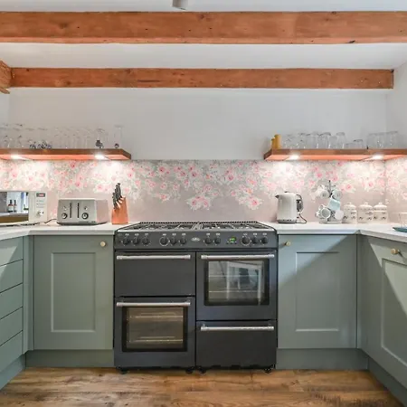 Cosy Bake Cottage, Great Location In Looe, Cornwall Сasa de vacaciones Looe